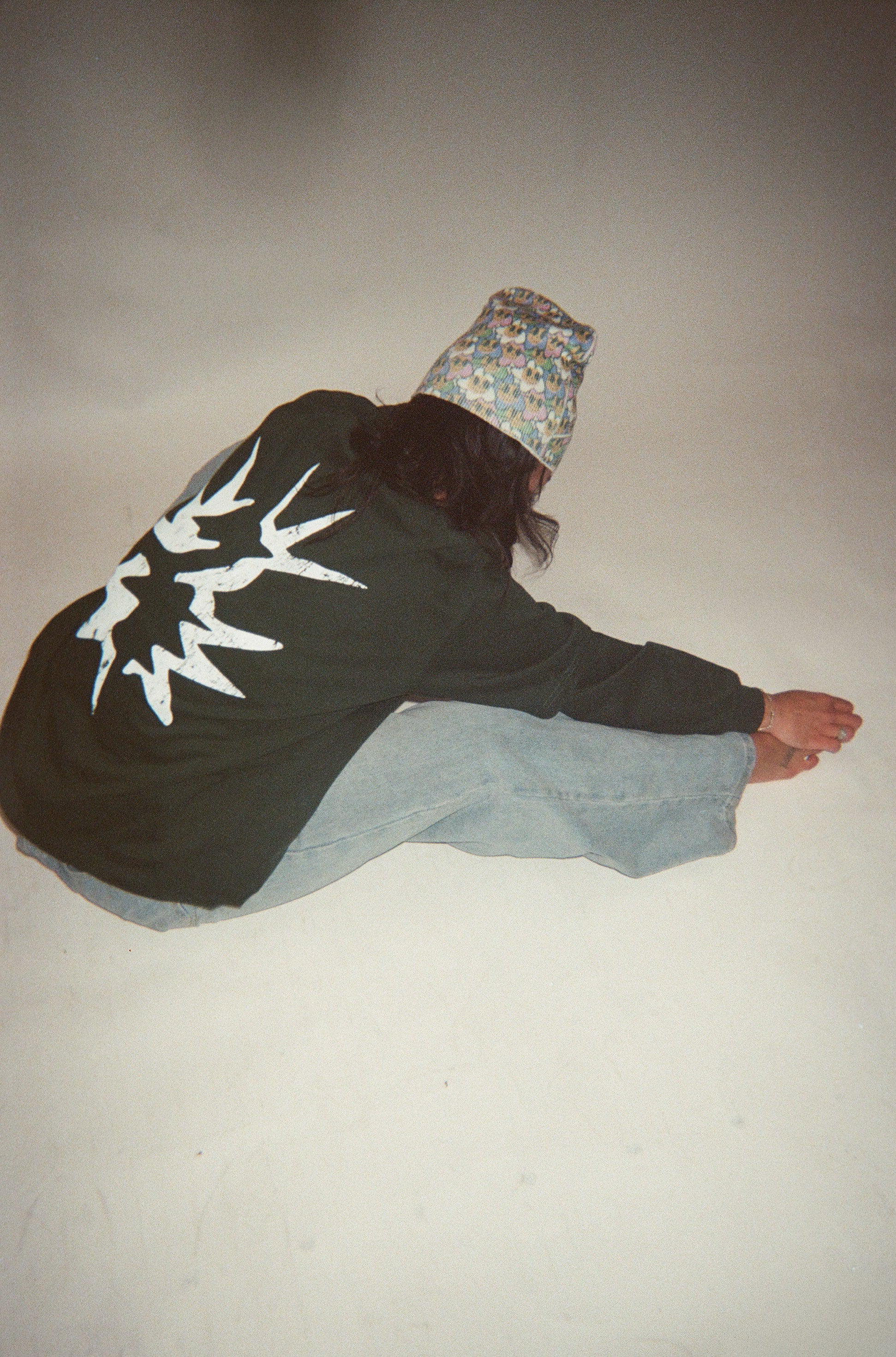 GREEN EXPLORER LONG SLEEVE TEE