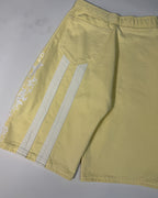 YELLOW ORCHID CAPRI SWEATSHORTS