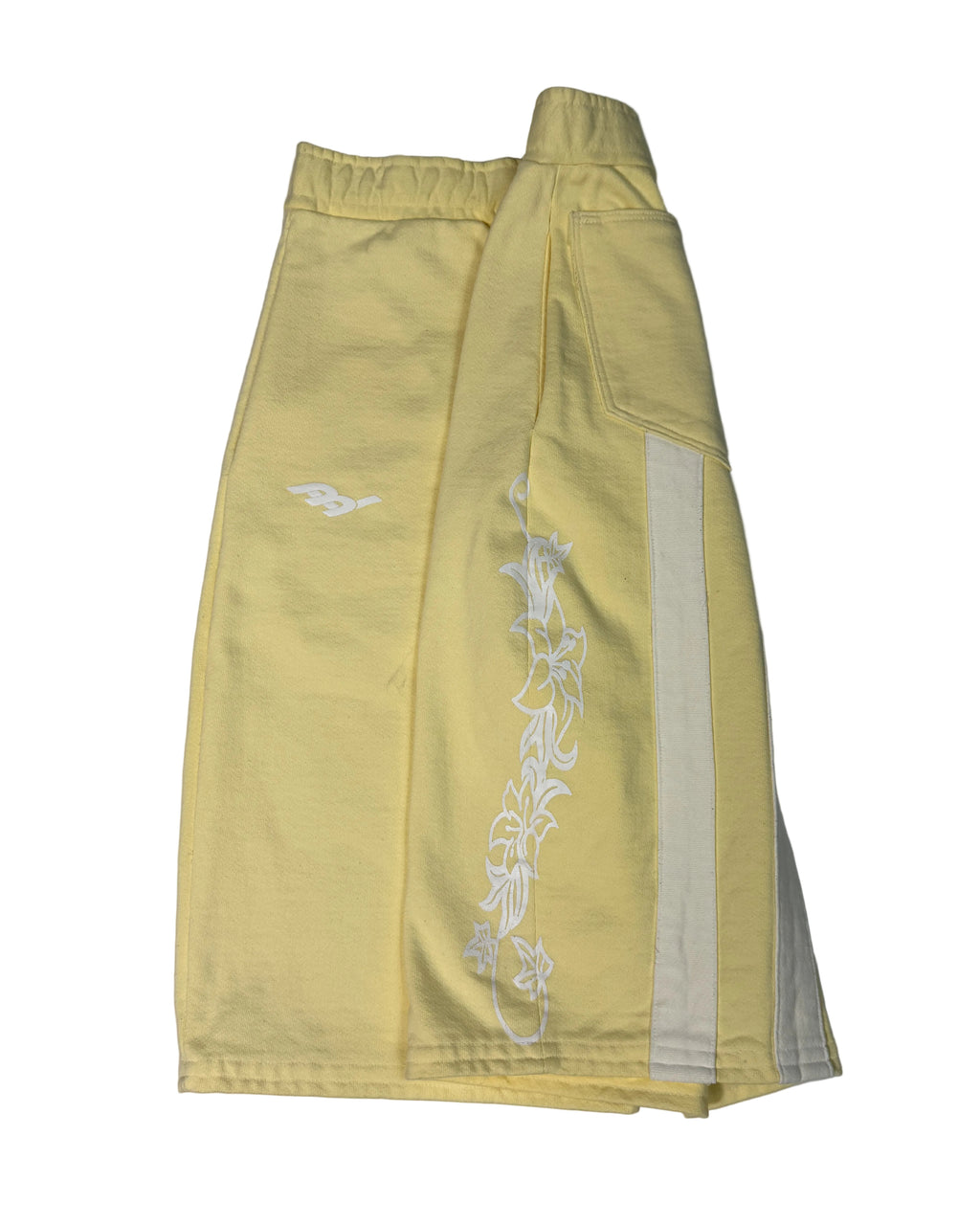 YELLOW ORCHID CAPRI SWEATSHORTS
